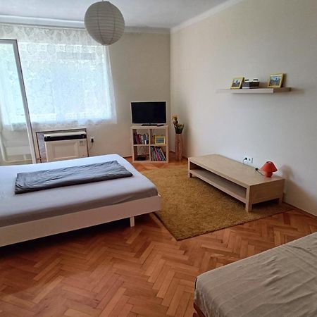 Newisland Family Apartman Sárvár Exterior foto